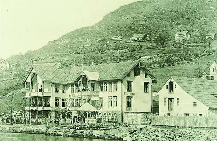 Historic Photo of Hotel Ullensvang from 1890